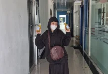 Minuman Sari Buah Markisa Laris Manis di Cuaca Panas