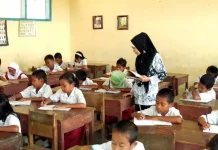 Pemkab Bateng Laksanakan Program 'Desa Sadar Sekolah'