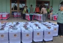Petugas Haji Ingatkan Jemaah Tak Bawa Zamzam dalam Koper Kabin