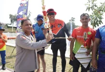 Tim Basarnas Babel Taklukkan 35 Peserta Lomba Dayung