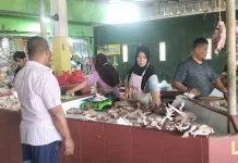 Harga Ayam di Pasar Higienis Rp34 Ribu per Kilogram