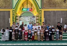 Pemkab Bateng Santuni Anak Yatim & Lansia di Lubuk Besar