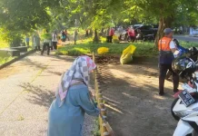 DLH Bangka bersama GOW Gencarkan Gotong Royong Bersihkan Lingkungan