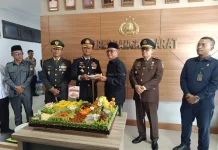 Polres Babar Gelar Upacara HUT ke-80 Bhayangkara di Mapolres