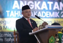 Mendikdasmen Hadiri Wisuda 156 Sarjana di Unmuh Babel