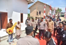 HUT Bhayangkara ke-80, Kapolda Babel Bedah Rumah Korban Kebakaran di Sungai Daeng