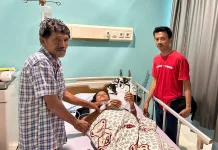 Rudi Center Serahkan Bantuan ke Selvia tengah Menjalani Perawatan