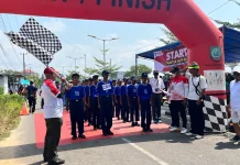 "Suasananya Meriah" Warga Padati Rute Gerak Jalan HUT RI ke-81 di Beltim