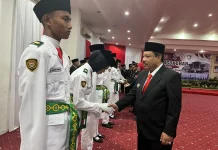 Saparudin Kukuhkan 36 Paskibraka Pangkalpinang