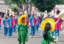25 Tim Drumband Pelajar Warnai Pawai HUT RI Bangka