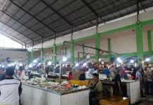 Pasar Lipat Kajang Manggar Mulai Beradaptasi dengan Transaksi Digital QRIS
