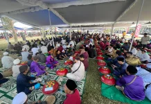 Ribuan Masyarakat Padati Festival Nganggung di Kelurahan Tuatunu