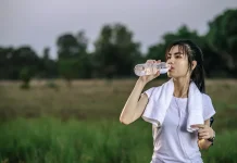 Cegah Dehidrasi, Cukupi Air Putih, Jaga Ginjal