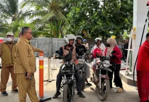 SPBU Padang Beltim Bagi Waktu Isi BBM, Warga: Cukup Membantu, Antrean Gak Numpuk