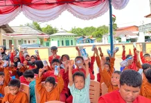 Bupati Beltim Ajak Anak Biasakan Makan Telur dan Minum Susu