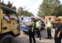 Ditlantas Polda Babel Tertibkan Kendaraan Plat Palsu di SPBU Pangkalpinang