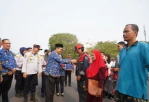 386 Jukir Resmi Pangkalpinang Kini Kenakan Rompi Merah-Hitam