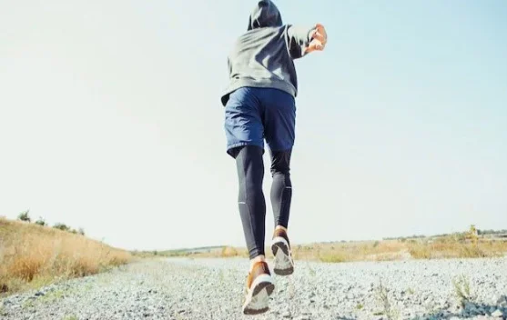 Tetap Aktif Berlari saat Puasa Pelari Jaga Kebugaran