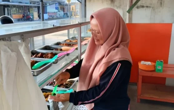 Stabilkan Usaha di tengah Kompetitor dan Kenaikan Bahan Baku