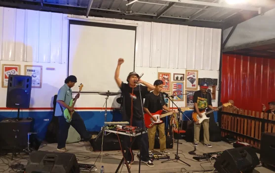 Musisi Sungailiat Tunjukkan Solidaritas lewat Jamming HUT Kota
