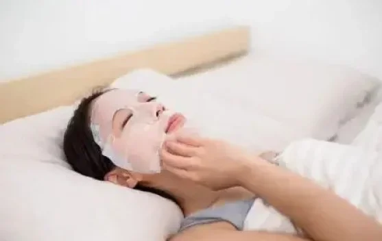 Rutinitas Skincare Malam, Sleeping Mask Jadi Andalan