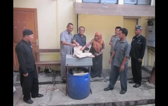 Dinas Perpustakaan dan Kearsipan Bangka Barat Musnahkan Arsip Kedaluwarsa