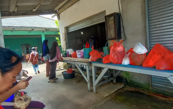 Tempat Penggilingan Daging Mulai Dipadati Warga jelang Iduladha