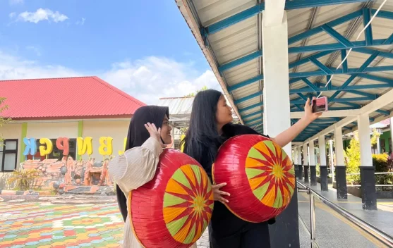 Kreativitas Tanpa Batas,Loan Diwanty Bersinar Lewat Vlog