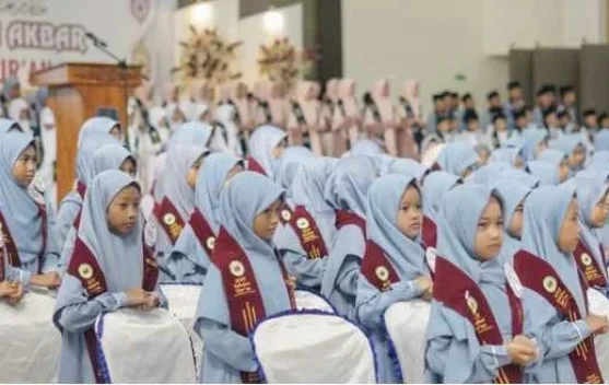 Ratusan Santri Sahabat Qur'an Koba Diwisuda