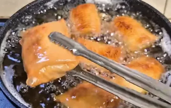 Banjir Durian, Desi Olah Durian Jadi Lumpia Lumer