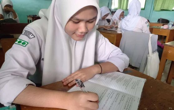 Menulis Sarana Kreativitas dan Sembuhkan Luka Emosional