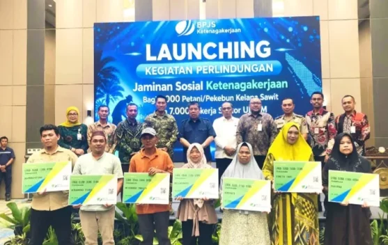 12 Ribu Pekerja Babel Terima Jaminan Sosial Ketenagakerjaan