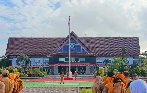 Wabup Debby Ajak Membangun Keluarga Berkualitas