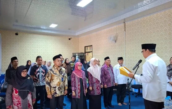 Tim Pengembang Kurikulum Madrasah Bangka Tengah Dikukuhkan