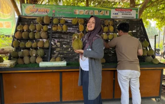 Durian Lokal Babel dari Kebun hingga Kontes