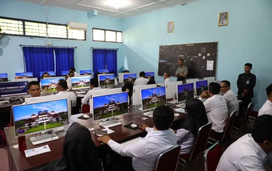24 Calon Anggota KI Ikuti Uji Kompetensi Berbasis CAT