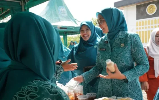Noni Hidayat: Beli Produk UMKM, PKK Sediakan Tempat Promosi