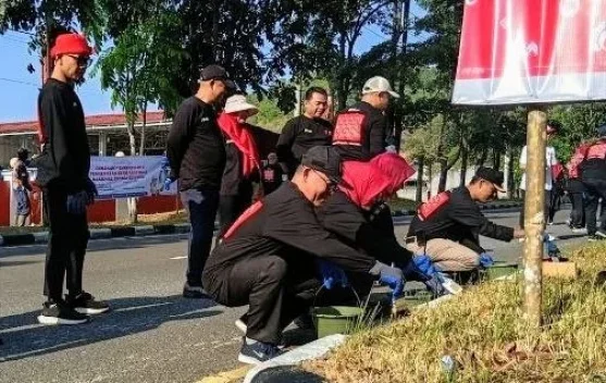 Pemkab Bateng - BPJN Percantik Jalan Pulau Pelepas Pangkalanbaru