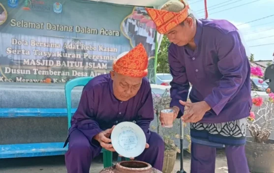 Tradisi Rebo Kasan Digelar di Desa Air Anyir