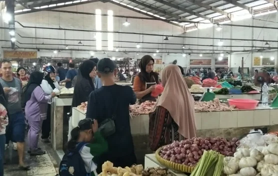Pasokan Berkurang sebabkan Harga Daging Ayam Naik
