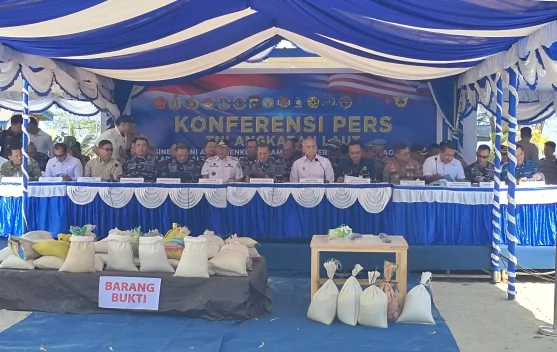 TNI AL Amankan 75,7 Ton Pasir Timah Ilegal di Babel