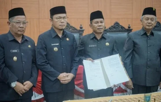 DPRD Bangka Tengah Setujui Tiga Raperda