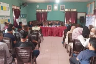Murid SD di Kayu Besi Belajar Numpang di TPA dan Masuk Jam 10.00