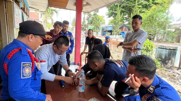 Damkar Sungai Penuh Sukses Evakuasi Pelepasan Cincin Pelajar