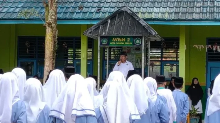Apel Pagi MTsN 2 Sungai Penuh, Tekankan Disiplin di Bulan Ramadhan
