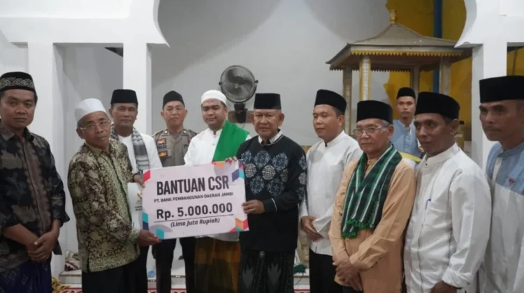 Dari Masjid Darul Hikmah, Wabup Janji Bangun Jalan Simpang Seling–Muaro Jernih