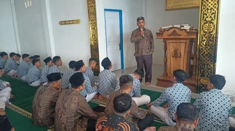 MAN 1 Sungai Penuh Tanam Nilai Religius lewat Siraman Rohani