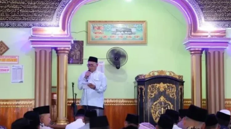 Safari Jum’at di Koto Padang, Wawako Azhar Ajak Warga Jaga Kerukunan