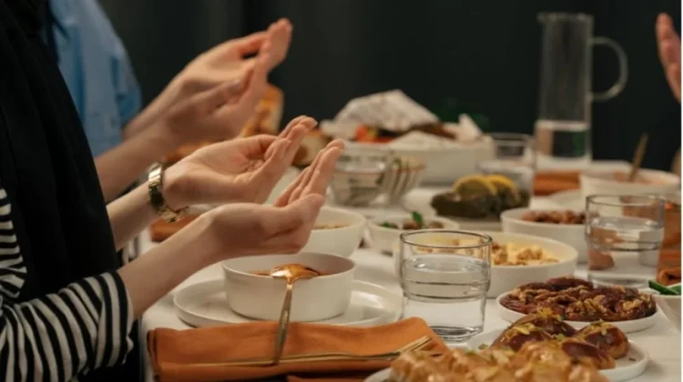 Tips dan Inspirasi Berbuka Puasa Penuh Makna