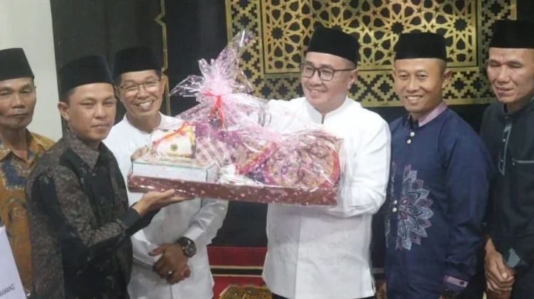 Safari Ramadhan, Wako Alfin Ajak Pererat Silaturahmi